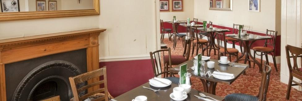 King'S Head Hotel By Greene King Inns Уимборн-Минстер Экстерьер фото